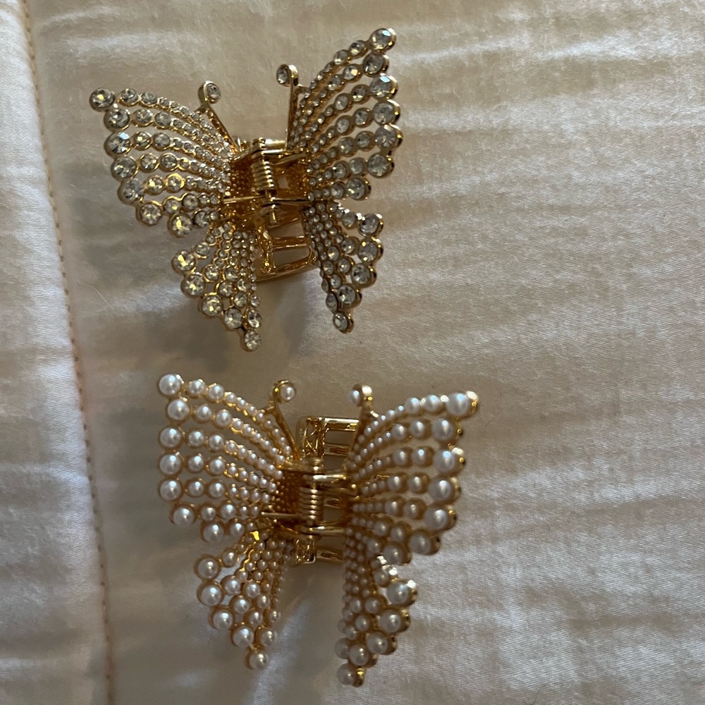 Gold butterfly hair clips